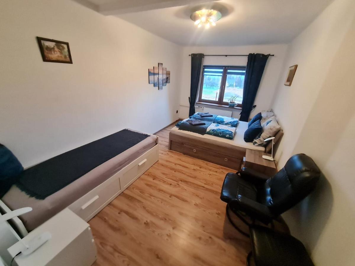 Malebny Rodinny Dum V Prirode, Sauna, Bbq Trinec Exteriör bild